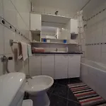 Gino Apartments Апартаменты *