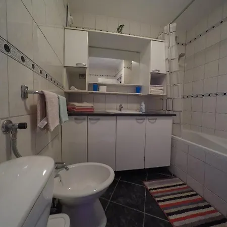 Gino Apartments Apartment *